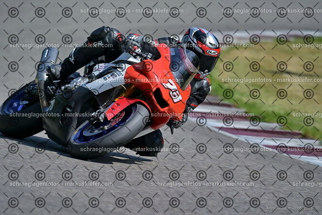 26BT02-1275 | markuskiefer.com - Realisiert mit Pictrs.com
