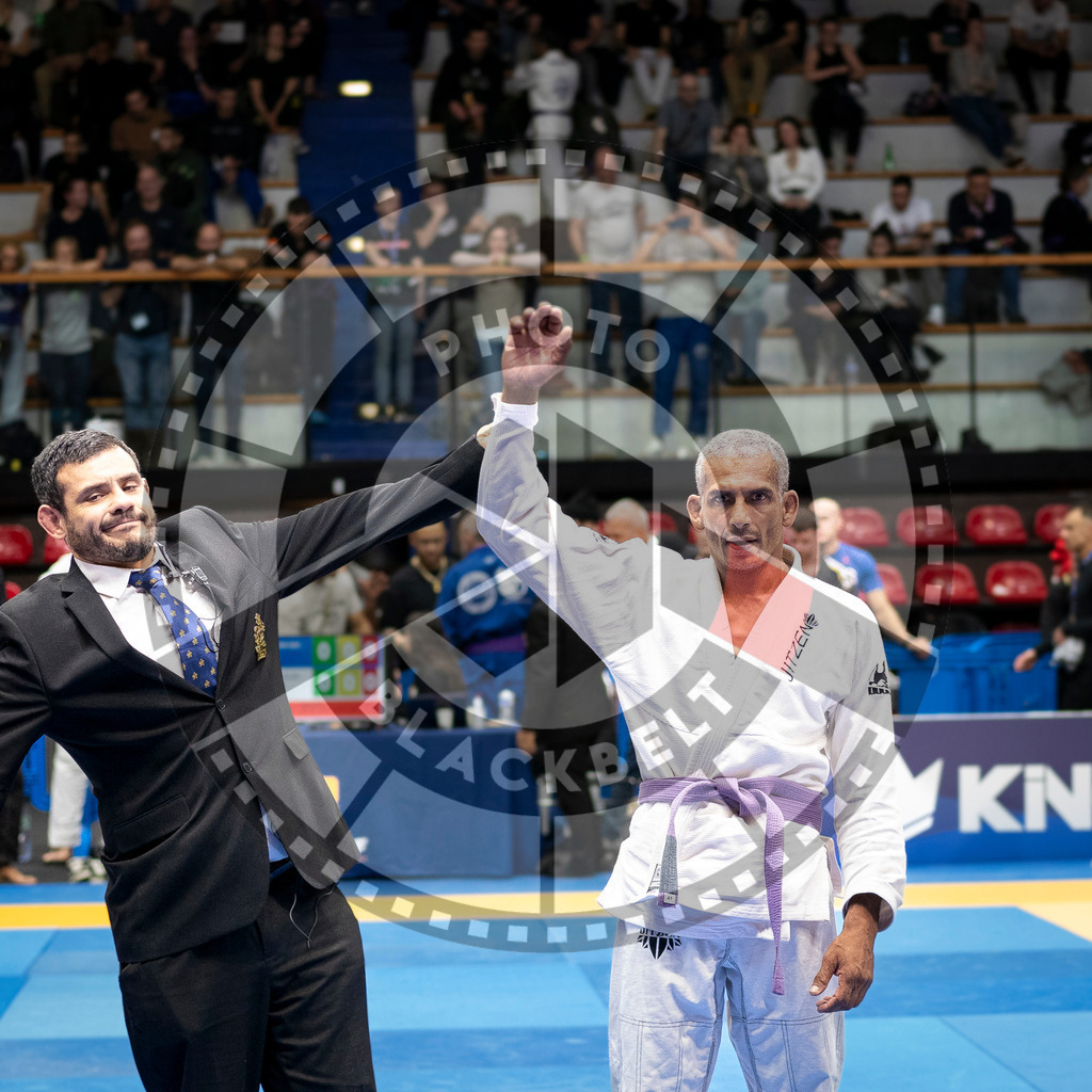 20240125PBB02503 | Fighters compete during the sixth day of the Brazilian Jiu-jitsu European Championship of the IBJJF in Paris, France, on January 25, 2024.