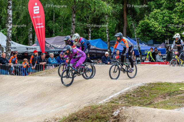 BayBMX2026-05420 | Fotogalerie von Thomas Dettweiler mit Eventbildern und lizenzfreien Fotos. Perfekt als Wandbild, für Büro, Website oder private Nutzung. - Realisiert mit Pictrs.com