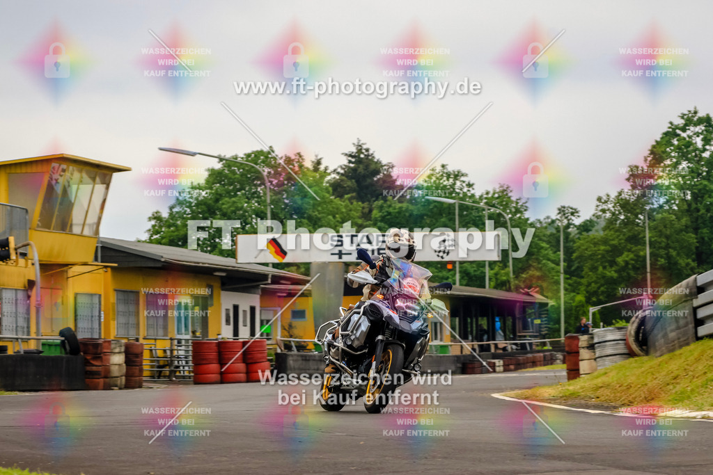 OBK-5794 | Hier findet Ihr Bilder von Touristenfahrten auf der Nürburgring Nordschleife oder von anderen Veranstaltungen die ich besucht habe. Viel Spass beim Durch Schauen 