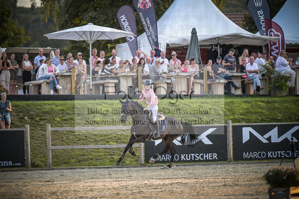 DOS_1460 | Entdecke hochwertige Reitturnierfotos von Foto Oger. Professionell, emotional und authentisch – jetzt Lieblingsmomente im Shop bestellen.Deutschlandweite Turnierfotografie. - Realisiert mit Pictrs.com
