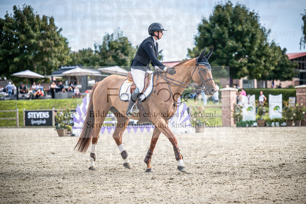 DOS_4065 | Entdecke hochwertige Reitturnierfotos von Foto Oger. Professionell, emotional und authentisch – jetzt Lieblingsmomente im Shop bestellen.Deutschlandweite Turnierfotografie. - Realisiert mit Pictrs.com