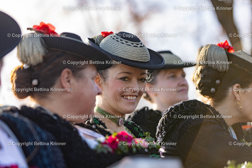 LBT24-1115 | foto-bettina-krinner - Realisiert mit Pictrs.com
