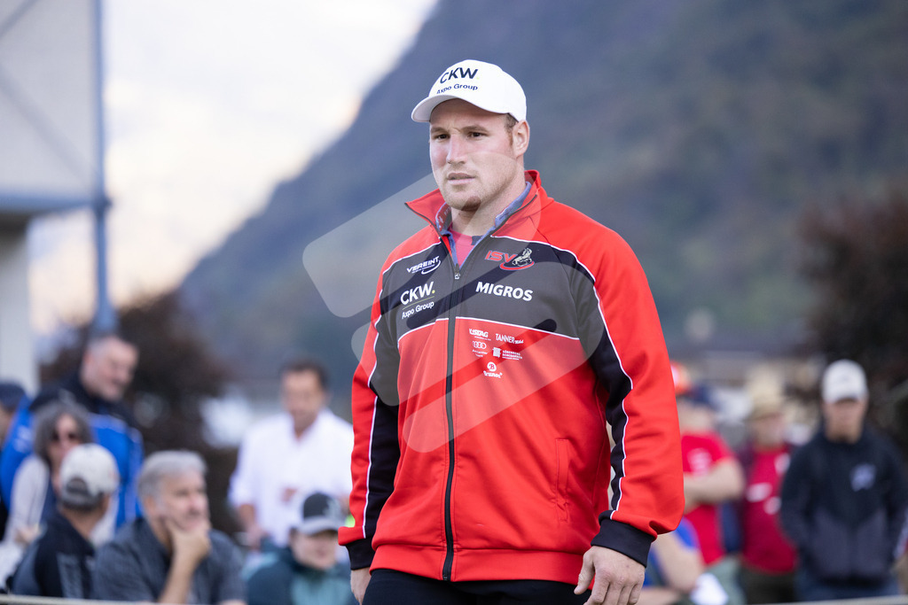TESSINER2025_01_Gang_9311 | Die Schwinger des Schwyzer Kantonalen Schwingerverbandes: Fotos, die Dynamik und Leidenschaft festhalten, sowie emotionale Momente aus dem traditionellen Schwingsport zeigen. - Realisiert mit Pictrs.com