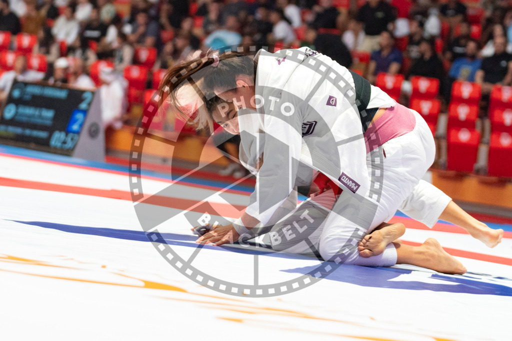 20231109PBB3883 | Fighters compete during the AJP World Professional Championship in the Mubadala Arena in Abu Dhabi, Arab United Emirates, on November 9, 2023.