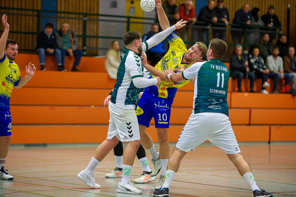 SVN_TvBiefang_161124_030 | Bildergalerie von Sport-Ereignissen aber auch von weiteren spannenden Dingen - nicht nur vom Niederrhein. In Anlehnung an den bekannten Spruch von Hanns Dieter Hüsch heißt das Motto: "Niederrhein ist überall".  - Realisiert mit Pictrs.com