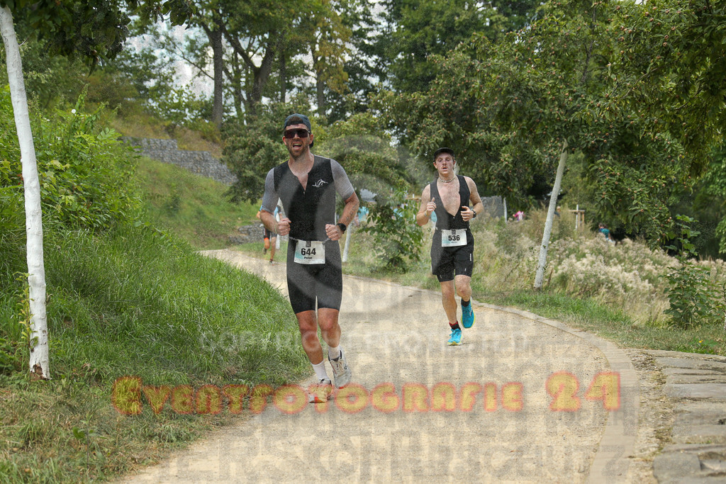 250824_1417_EX1_5716 | Sportfotografie im Rhein-Sieg Kreis, Köln, Bonn, NRW, Rheinland Pfalz, Hessen, etc. Unser Tätigkeitsfeld umfasst den Laufsport vom Volkslauf über den Marathon, Duathlon, Triathon bis zum Ultralauf wie Kölnpfad Ultra oder Schindertrail.