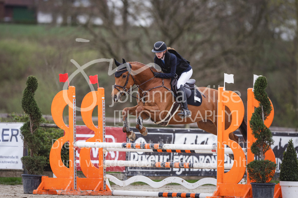 240330_Fruehlingsfest_Stil-A1_U30-390 | Deine schönsten Turniermomente als professionelle Fotos! Entdecke hochwertige Pferdesport-Fotografie im Online-Shop. Jetzt Fotos finden & bestellen!