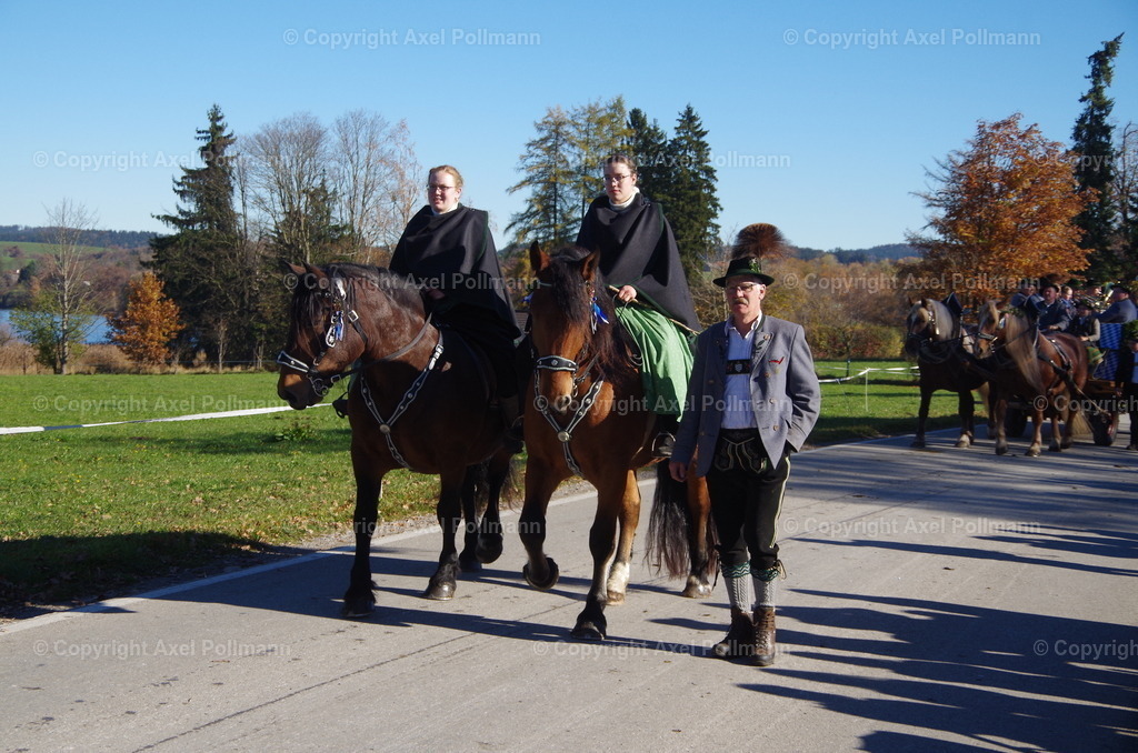IMGP7973 | fotografiert von Axel PollmannLeonhardi Wallfahrt Benediktbeuern und Murnau, Fronleichnam, Fasching, Landschaft im Loisachtal und Benediktbeuern  - Realisiert mit Pictrs.com