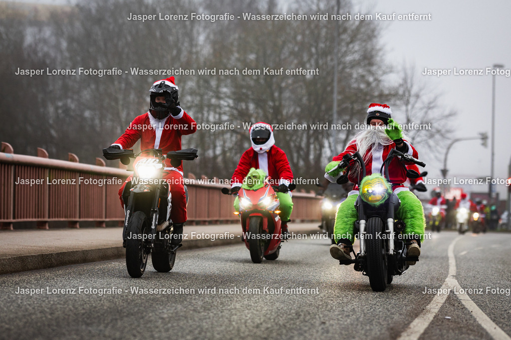 X-Mas Ride I Kiel I 2025 | Jasper Lorenz Fotografie - Realisiert mit Pictrs.com
