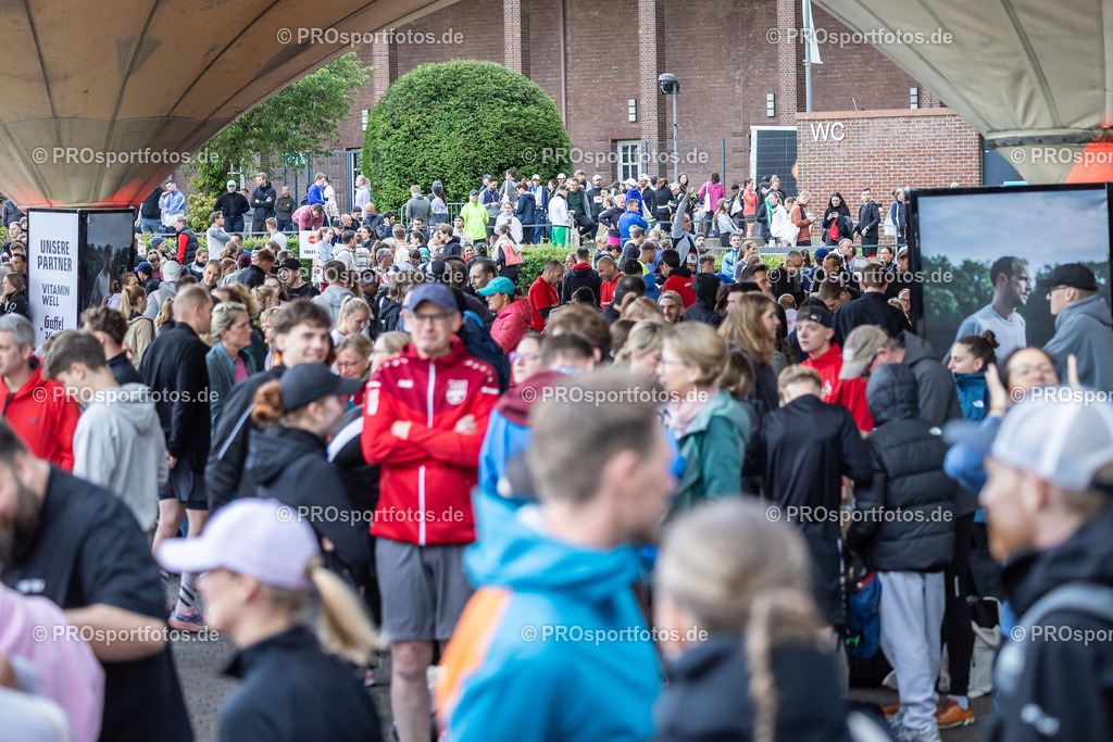 22. ASV Nachtlauf; Koeln, 28.05.25 | Impressionen vom 22. ASV Nachtlauf am 28.05.25 am Tanzbrunnen in Koeln. Foto: BEAUTIFUL SPORTS/Leah Kohring