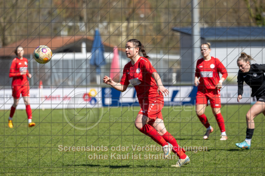 20250406_141443_0175 | #,1.FC Donzdorf (rot) vs. SV Jungingen (schwarz), Fussball, Frauen-Verbandsliga Württemberg, 16. Spieltag, Saison 2024/2025, Rasenplatz Lautertal Stadion, Süßener Straße 16, 73072 Donzdorf, 06.04.2025 - 13:00 Uhr,Foto: PhotoPeet-Sportfotografie/Peter Harich