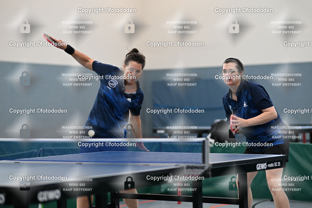 DSC_0166 | Liane Frerichs-Janssen (links) mit Birgit Schubert (rechts)