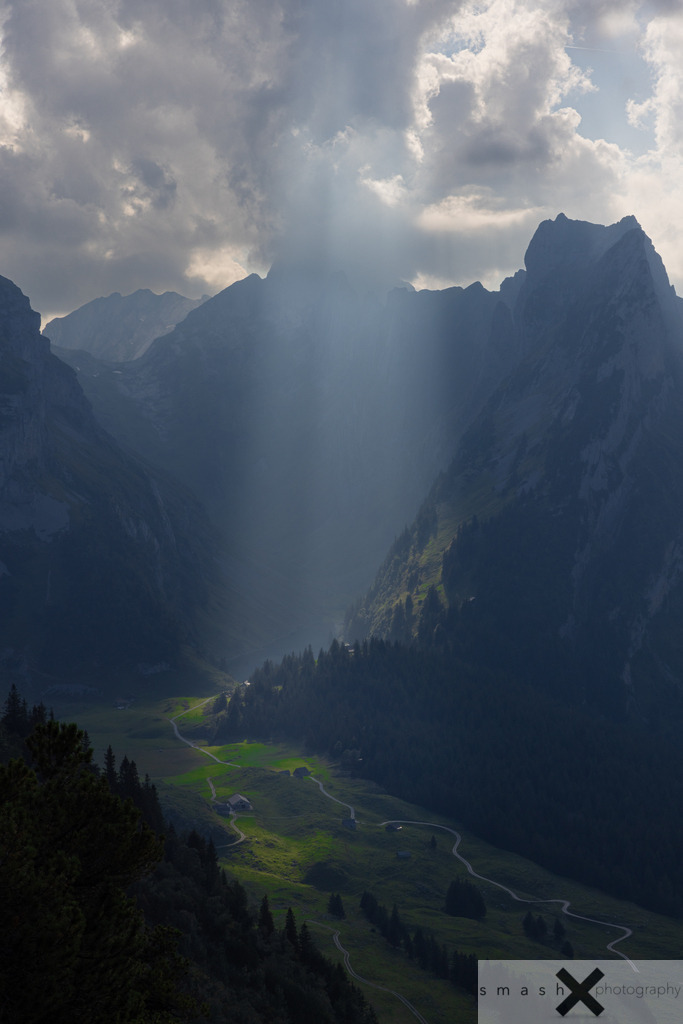 Lightbeam Valley | Alpstein (Appenzell, Switzerland)
