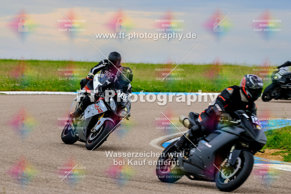 MotoTeam-1682 | Hier findet Ihr Bilder von Touristenfahrten auf der Nürburgring Nordschleife oder von anderen Veranstaltungen die ich besucht habe. Viel Spass beim Durch Schauen 