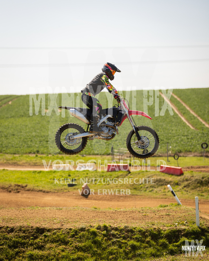 866A3411 | mxndyyvipix