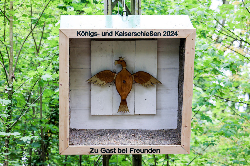 top-top.de 240505-075 | Foto, Video, Fotografie, Videografie, Fotobox, DJ, Discjockey, Musik, Musikbox, Veranstaltung, Photobooth, Amazon, Ebay, Buchtipp, Bestseller, Autor, Verlag, Buch, Wesel, Hamminkeln, NRW, Dinslaken, Rees, Drohne, Hochzeit, Party, Fotobox, Wesel, Fotograf