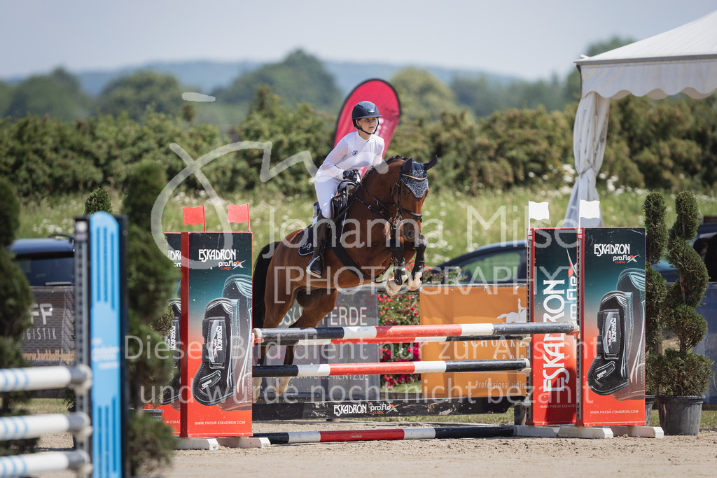 230625_PfSpTa_A1-Stil-308 | Deine schönsten Turniermomente als professionelle Fotos! Entdecke hochwertige Pferdesport-Fotografie im Online-Shop. Jetzt Fotos finden & bestellen!