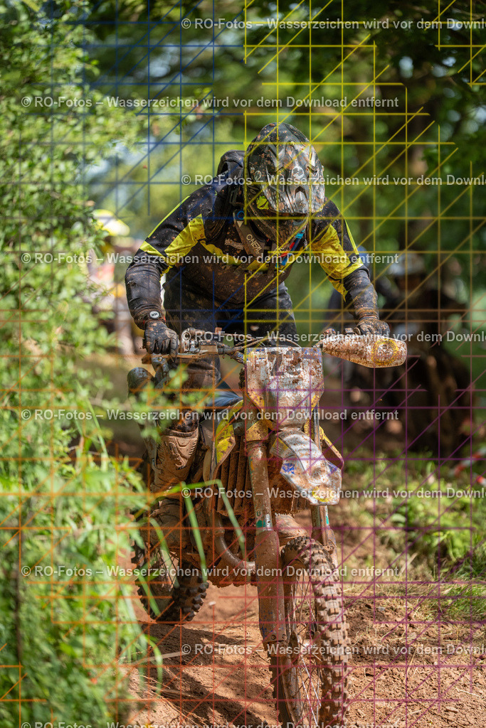 Wolfshausen 4 Lauf -1547 | Sportfotografie von RO-Fotos: Motorsport, Motocross, Enduro, Laufveranstaltungen und Triathlon. Professionelle Fotos von Sportlern und Events. - Realisiert mit Pictrs.com