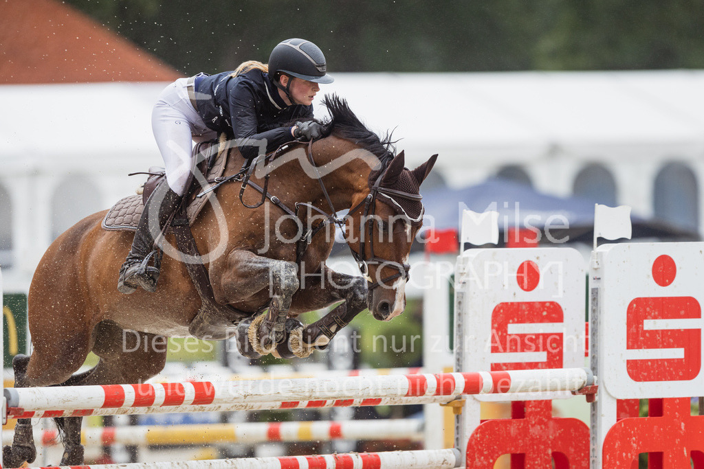 230727_BHO_M1-Spr_2-522 | Deine schönsten Turniermomente als professionelle Fotos! Entdecke hochwertige Pferdesport-Fotografie im Online-Shop. Jetzt Fotos finden & bestellen!