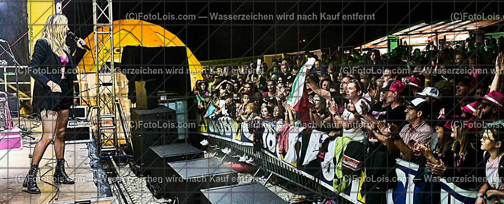 ALP8433_NASCHENWENG_Hollenstein | (C)FotoLois.com, Alois Spandl, Melissa NASCHENWENG auf BERGBAUERNTOUR beim KÖNIGSBERG OPEN AIR in Hollenstein, Sa 2. September 2023.
