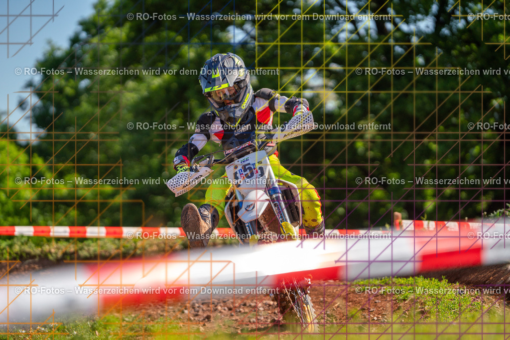 Wolfshausen 1 Lauf -388 | Sportfotografie von RO-Fotos: Motorsport, Motocross, Enduro, Laufveranstaltungen und Triathlon. Professionelle Fotos von Sportlern und Events. - Realisiert mit Pictrs.com