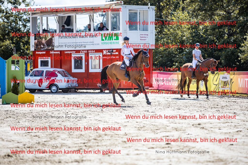 BK1A5204 | Turnierbilder Turnierfotos Nina Hüffmann Turnierfotografie Pferdefotografie Tierzeichnung Haustierzeichnung Pferdezeichnung Hundezeichnung Videograf  - Realisiert mit Pictrs.com