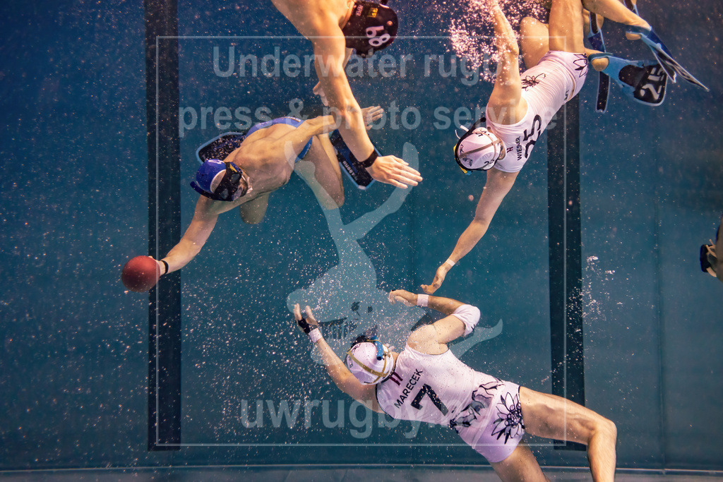 Herren-Nationalmannschaftslehrgang in Krefeld | Unterwasser-Aufnahmen im Spiel Deutschland gegen Österreich - Realisiert mit Pictrs.com