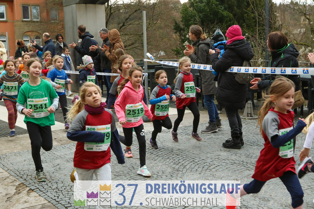 AOK JuniorCup 400m | 3Koenigslauf 2023 - Realisiert mit Pictrs.com