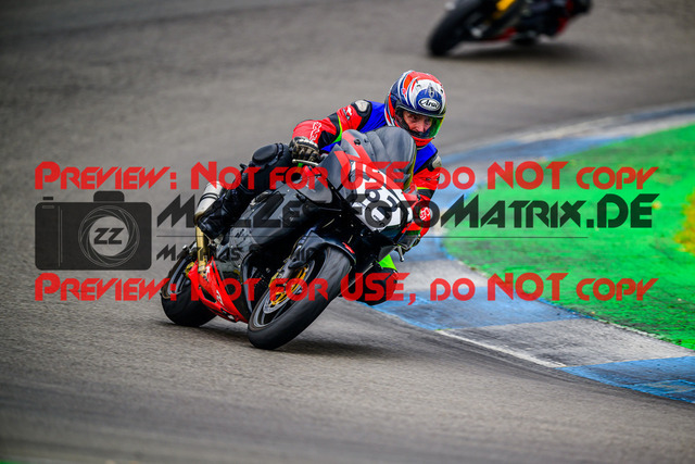 MaZZes_FotoMatrix_240614_6007705_2-494 | INST