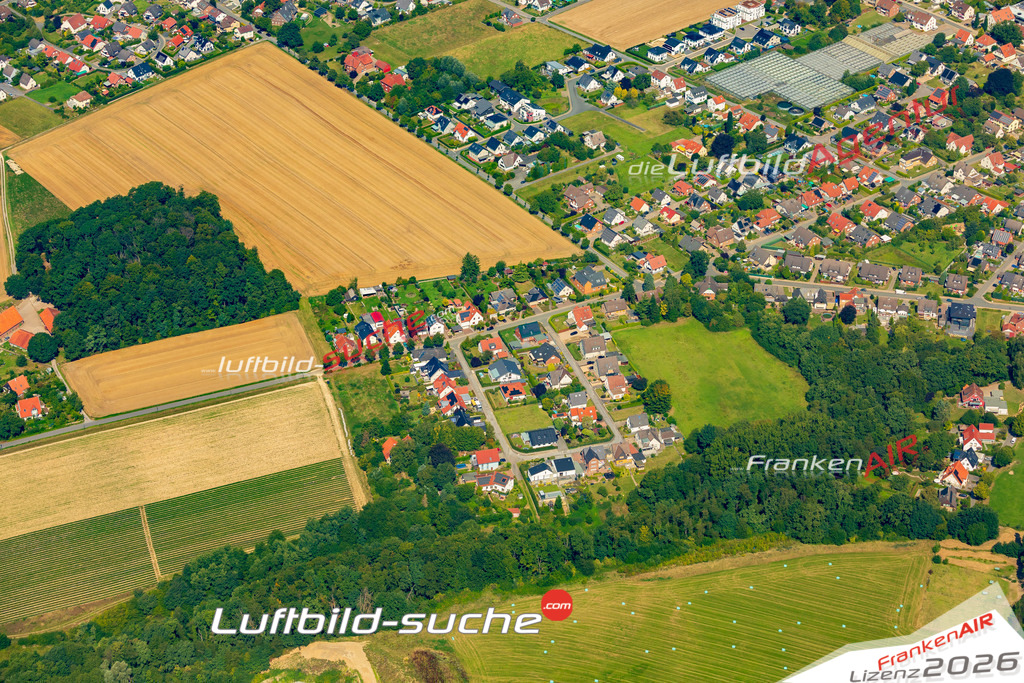 Schöne Luftaufnahme als Geschenk in Herringhausen Herford - Die Luftbildaufnahme wurde 2025 vom UL-Flugzeug heraus erstellt ( keine Drohne ) - Hochauflösende Luftaufnahme -Nicht vergleichbar mit Google Maps oder Satelittenbilder- Die Geschenkidee !Mit Lizenz und Bildrechte bestellbar