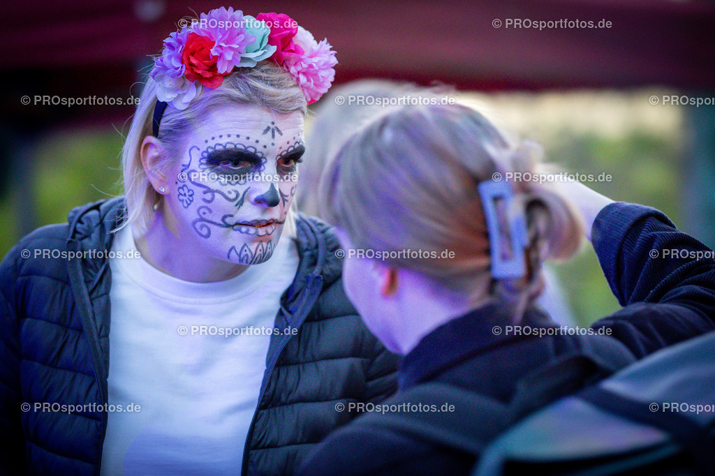 Halloween Run 2022 in Koeln, 31.10.2022 | Impressionen vom Halloween Run 2022 am 31.10.2022 in Koeln (Forstbotanischer Garten Rodenkirchen). Foto: BEAUTIFUL SPORTS/Axel Kohring