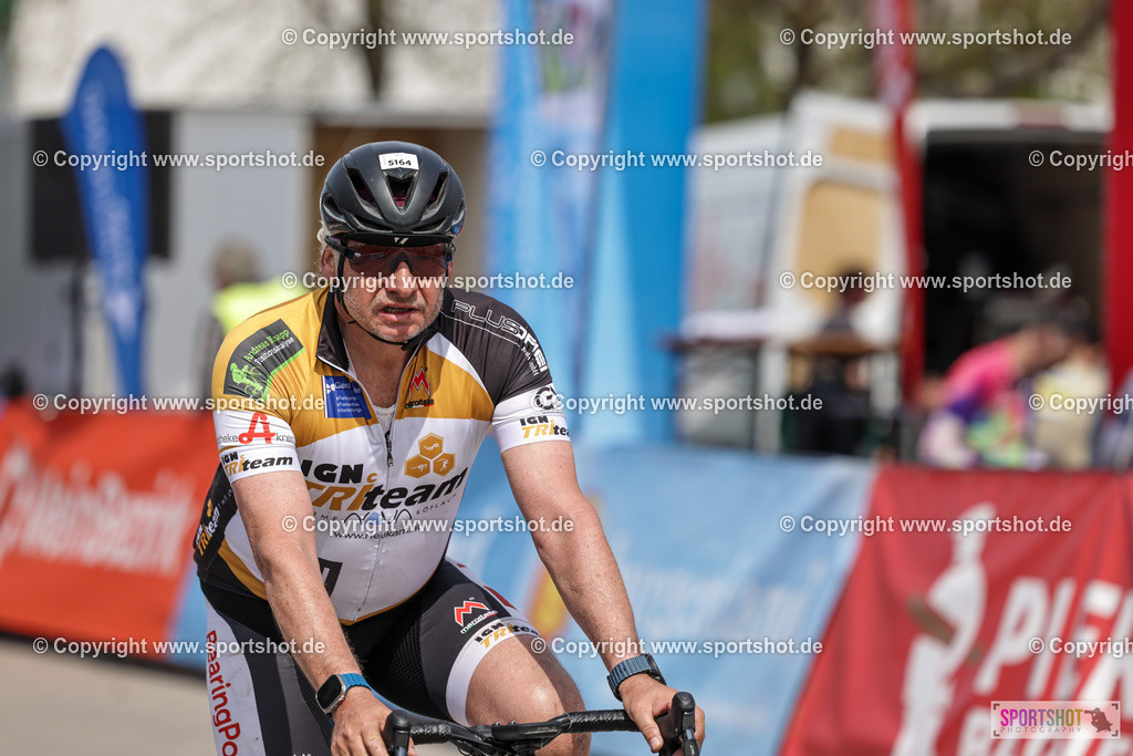 VJ__9646 | Neusiedlersee Radmarathon 2026@sportshot_your_pictrs #yourpictures#roadtowm2029 #nrm #neusiedlerseeradmarathon #neusiedlersee #neusiedlerseetourismus #burgenland #mörbisch #nrm26 #burgenlandtourismus #voglundco #poweredbyburgenlandtourismus #radsport #rad #marathon #ucigranfondo #visitburgenland #ucigranfondoworldseries