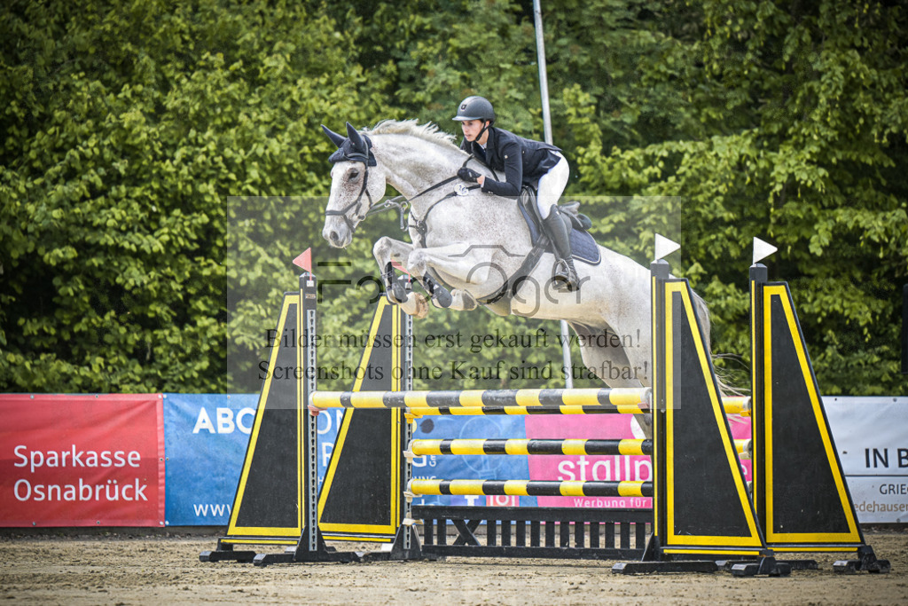 DOS_5237 | Entdecke hochwertige Reitturnierfotos von Foto Oger. Professionell, emotional und authentisch – jetzt Lieblingsmomente im Shop bestellen.Deutschlandweite Turnierfotografie. - Realisiert mit Pictrs.com