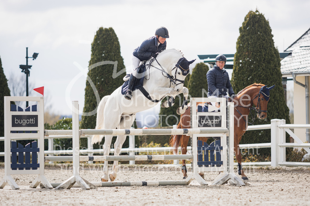 220402_HF-Laar_2PhM2-Spr-205 | SEASON OPENING 2022
Herford Laar
02.04.2022
07 Zwei-Phasen-Springprüfung Kl.M**