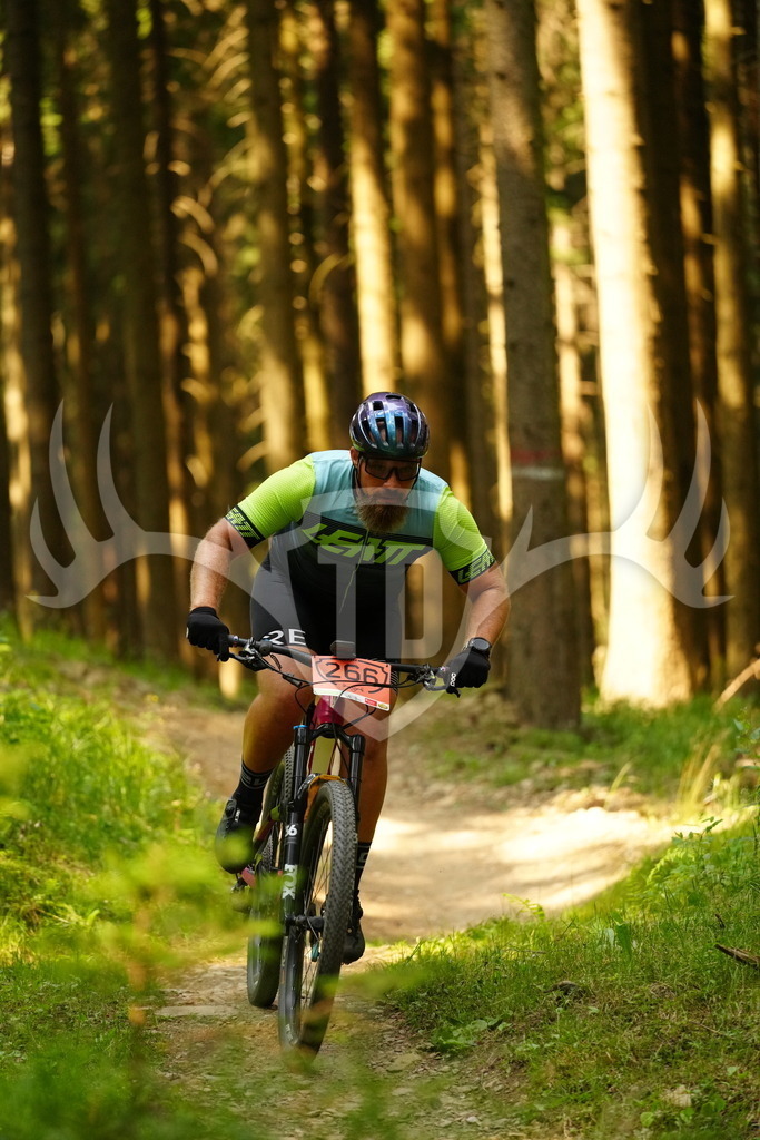 FC103058 | Fotogalerie der Treibjagd im Dunkelwald - Dein MTB Etappenrennen im Erzgebirge - Realisiert mit Pictrs.com