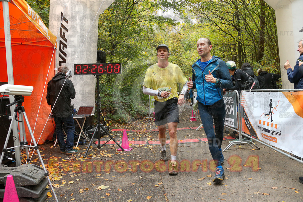 251026_1227_EX1_0444 | Sportfotografie im Rhein-Sieg Kreis, Köln, Bonn, NRW, Rheinland Pfalz, Hessen, etc. Unser Tätigkeitsfeld umfasst den Laufsport vom Volkslauf über den Marathon, Duathlon, Triathon bis zum Ultralauf wie Kölnpfad Ultra oder Schindertrail.