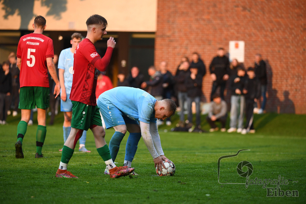 BV Bockhorn-SG FriPe | Relegation zur Kreisliga; BV Bockhorn (blau)-SG FriPe (rot) am 05.06.2025 in Oldenburg/Ofenerdiek (Lagerstraße), Photo: Philip Eiben 2025 - Realisiert mit Pictrs.com