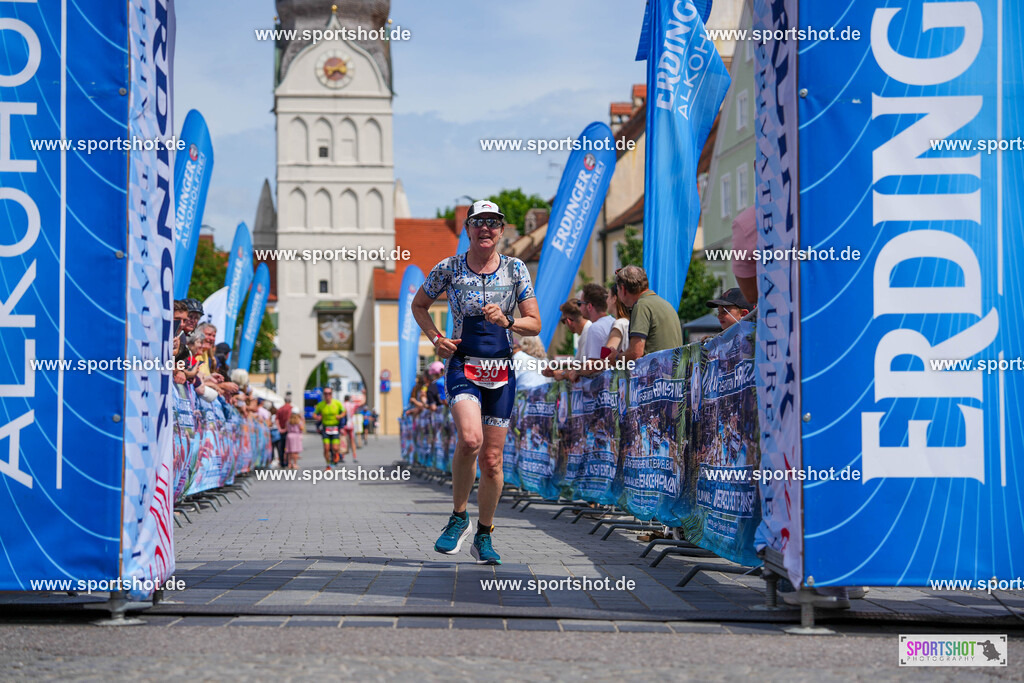 DSC05066 | Stadttriathlon Erding 2025. #yourpictrs #sportshot_your_pictrs @Sportshotphotography #stadttriathlonerding Copyright: www.sportshot.de