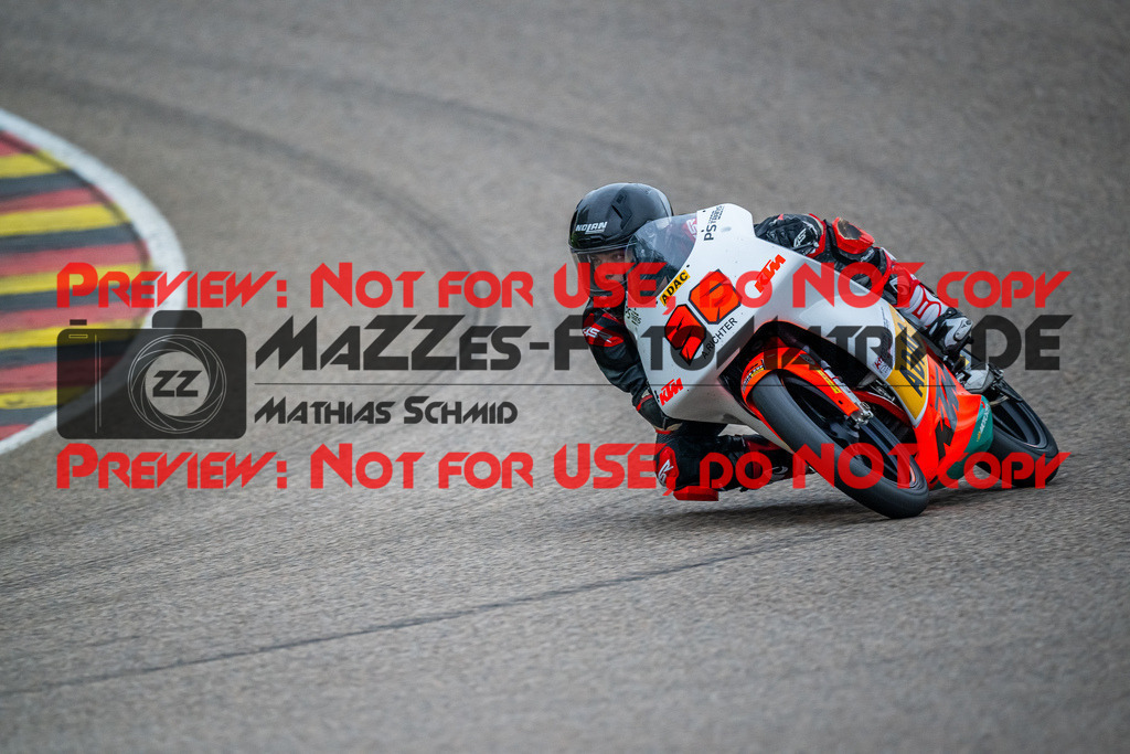 MaZZes_FotoMatrix_240503_6007705_1497 | KTM