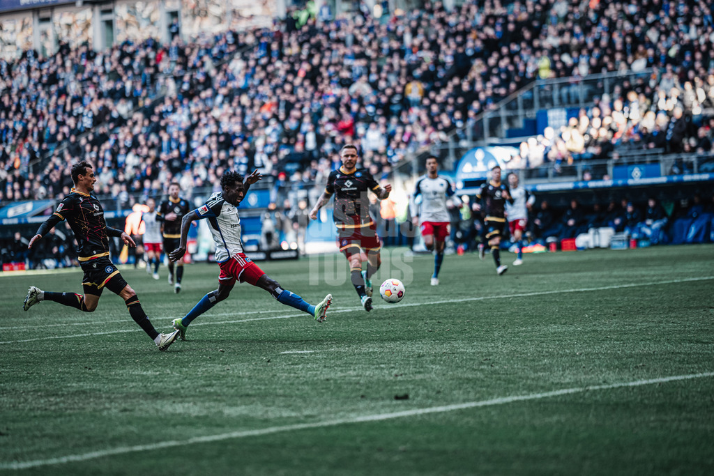 Fußball | Männer | Saison 2023/2024 | 2. Fußball-Bundesliga | 19. Spieltag | Hamburger SV vs. Karlsruher SC | 28.01.2024 | Bakery Jatta (#18, HSV) schießt ein Tor
