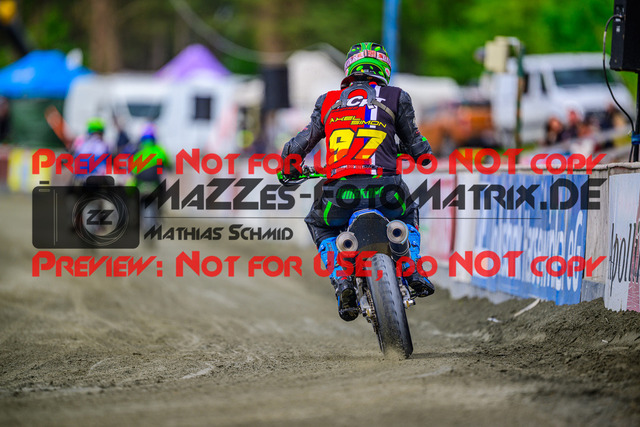 MaZZes_Fotomatrix_20250504_6007705_7328 | UE40