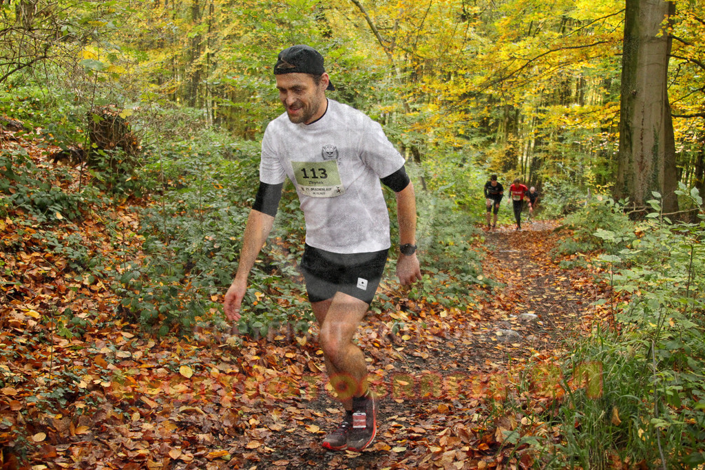 251026_1210_EV4_4590 | Sportfotografie im Rhein-Sieg Kreis, Köln, Bonn, NRW, Rheinland Pfalz, Hessen, etc. Unser Tätigkeitsfeld umfasst den Laufsport vom Volkslauf über den Marathon, Duathlon, Triathon bis zum Ultralauf wie Kölnpfad Ultra oder Schindertrail.
