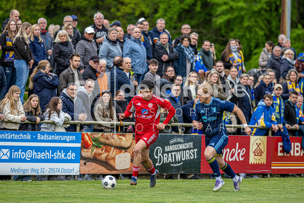 Sperber Veerßen - Tunc_ Firat (r. Bryan Brüggemann) vs Wriedel (KP-Finale) 130526 dlP | immodelaporte-sportfotos - Realisiert mit Pictrs.com