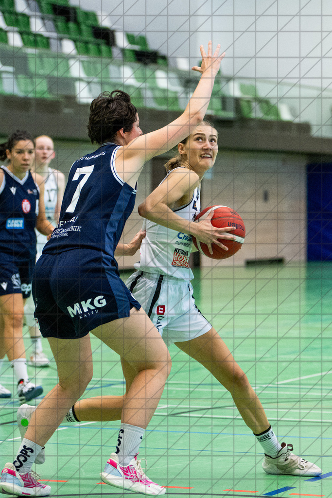 2. DBBL Nord 24/25 | 20.10.2024 | BBC OS vs. Eimsbütteler TV | 2. DBBL Nord 24/25 | 20.10.2024 | BBC OS vs. Eimsbütteler TV - - - - - CREDIT, www.bullenfotos.de, Martin König, Hörner Weg 40, D-49078 Osnabrück, +4917663732967, Nutzung und Weitergabe nur zu den vereinbarten Zwecken. Presseanfragen an Urheber. Alle Rechte beim Urheber. - - - - - - Realisiert mit Pictrs.com