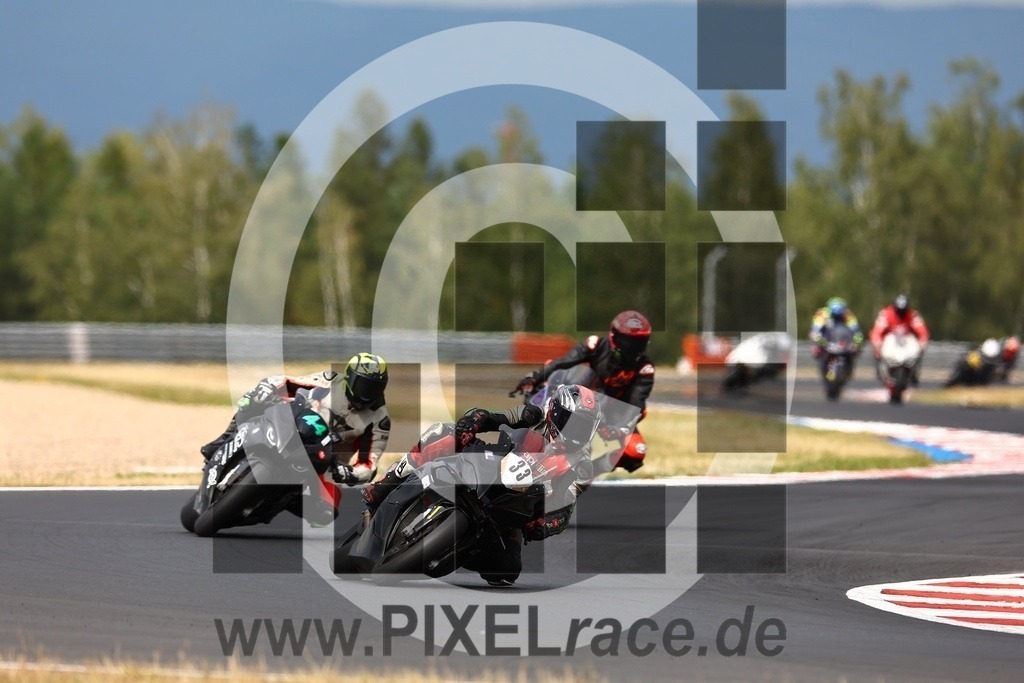 0033-20240726_02490 | Schöne Erinnerungen an spannende Momente - das festzuhalten ist unser Job. PIXELrace.de ist seit 2003 auf den Rennstrecken Europas unterwegs um die Action draußen beim Fahren und die wunderbare Stimmung imm Fahrerlager für euch einzufangen.