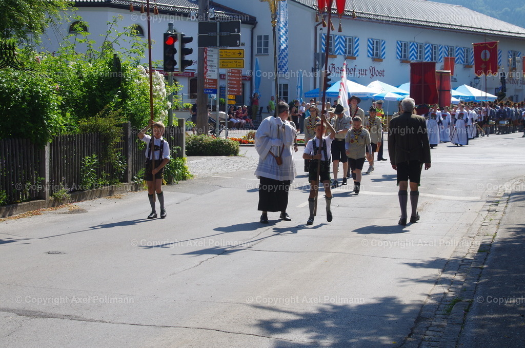 IMGP3929 | fotografiert von Axel PollmannLeonhardi Wallfahrt Benediktbeuern und Murnau, Fronleichnam, Fasching, Landschaft im Loisachtal und Benediktbeuern  - Realisiert mit Pictrs.com