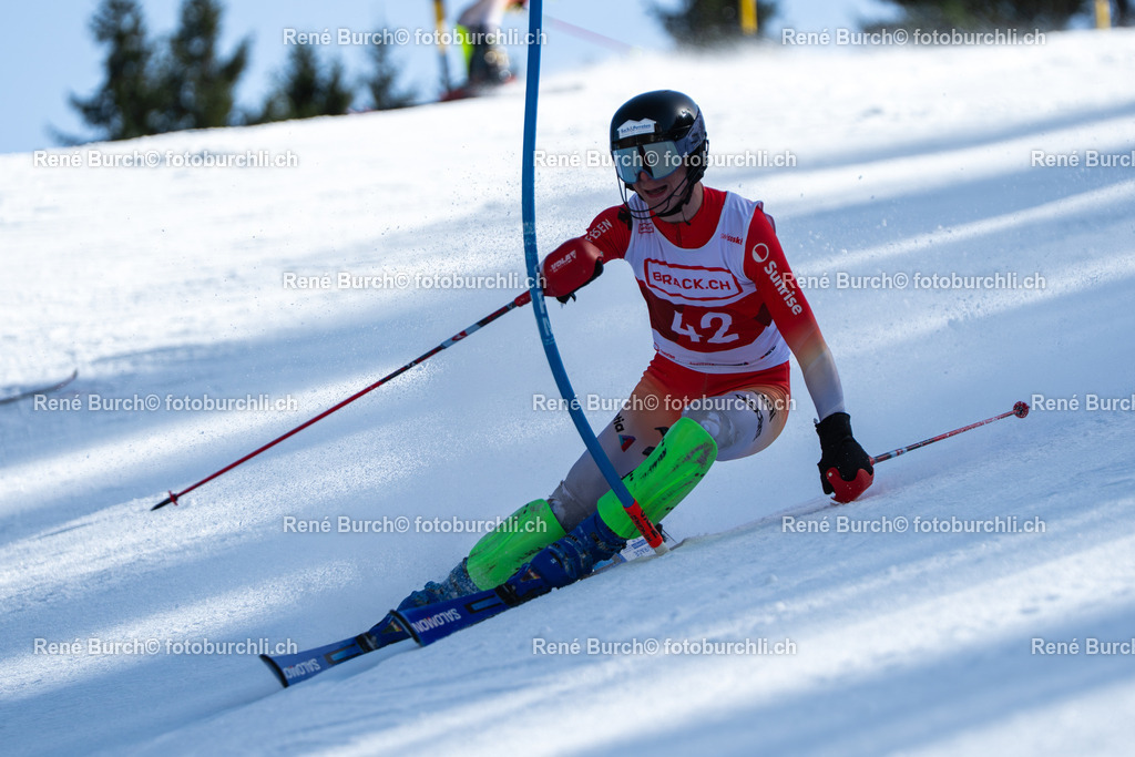 BUR02495 | René Burch leidenschaftlicher Fotograf aus Kerns in Obwalden.  Hier finden sie Sport, Landschaft und Natur Fotografie.
 - Realisiert mit Pictrs.com