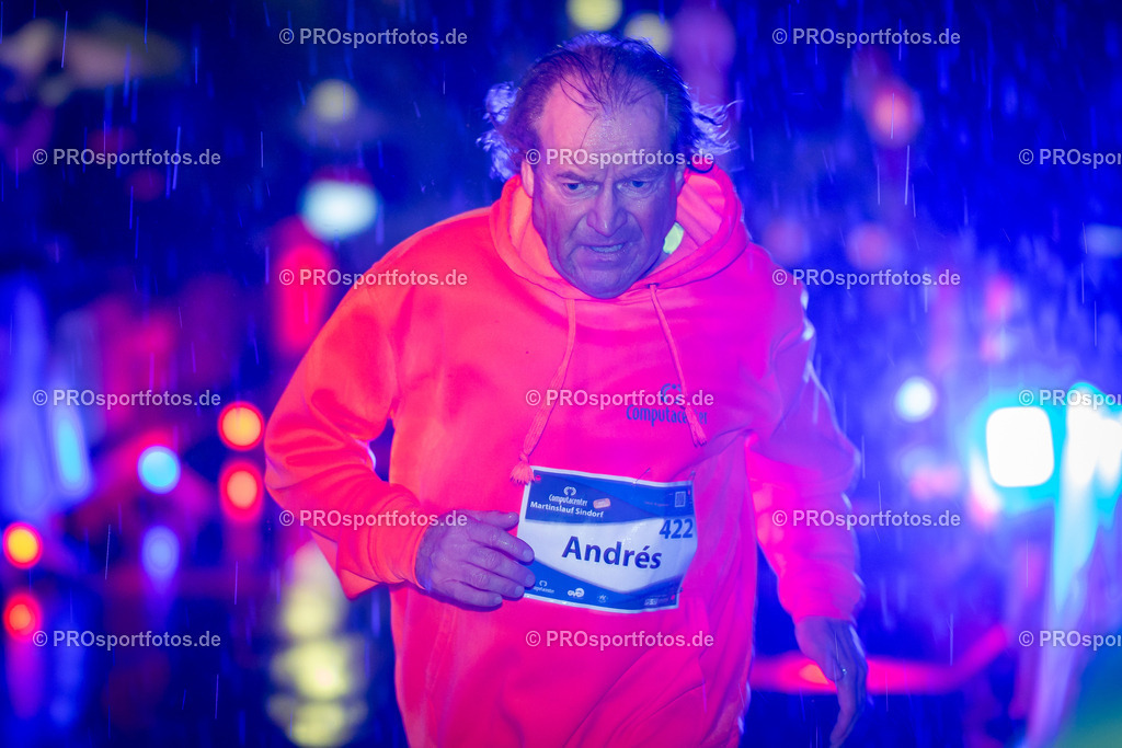 Martinslauf Sindorf 2023 in Kerpen-Sindorf, 09.11.2023 | Impressionen vom Martinslauf Sindorf 2023 am 09.11.2023 in Kerpen-Sindorf (Nordrhein-Westfalen).
