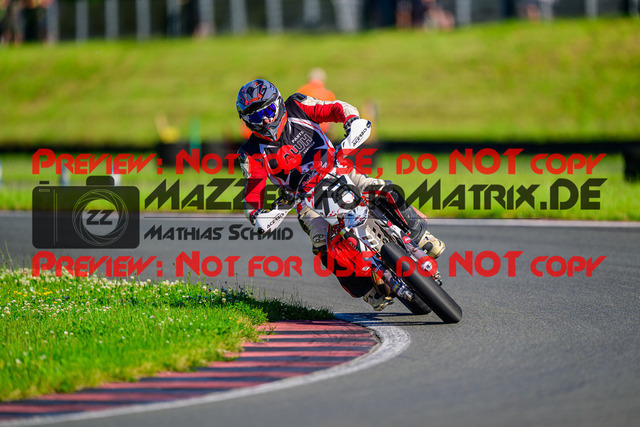 MaZZes_FotoMatrix_240622_6007705_2-188 | UE40